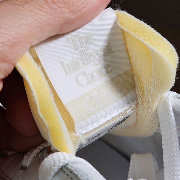 Athletic_Shoes